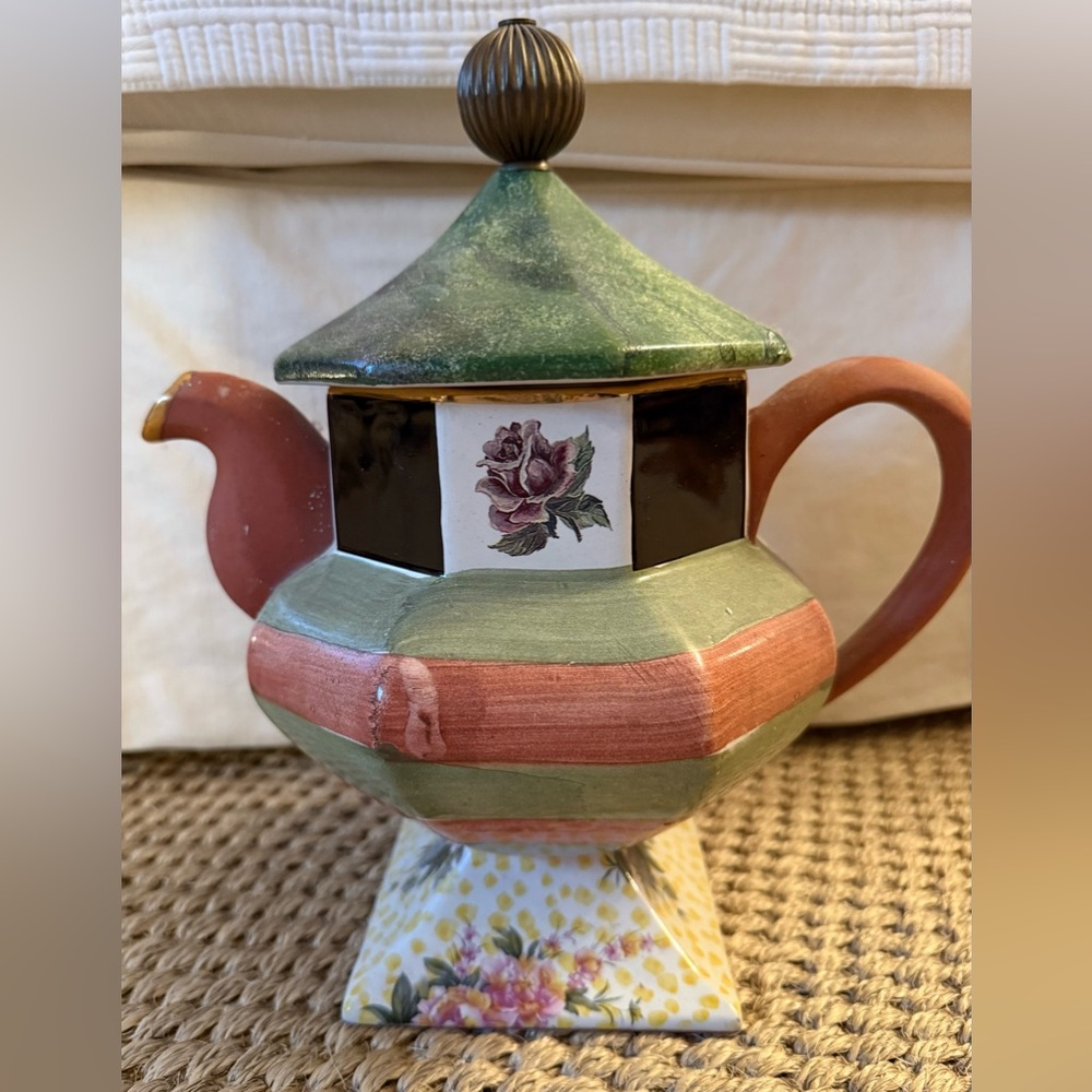 VINTAGE | MacKenzie Childs Torquay Palm and Devon Pedestal Teapot - never used